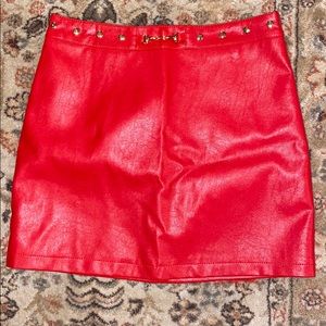 💃🏼 Red Leather Miniskirt w/ Gold Accenting